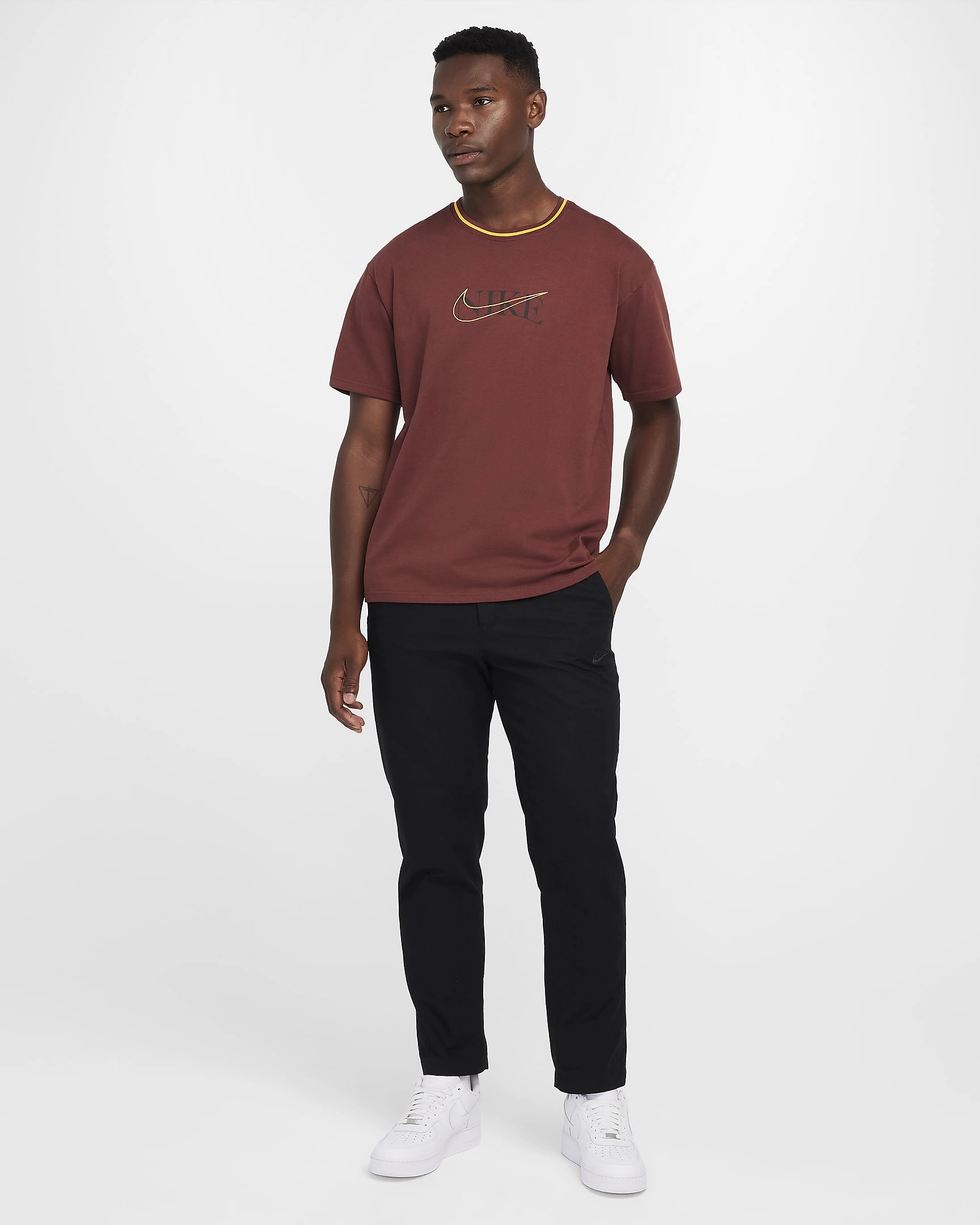 Nike's Max90 Tee: Your Everyday Essential. Comfort, Style, and Nike's Unrivalled Legacy, all wrapped in one.